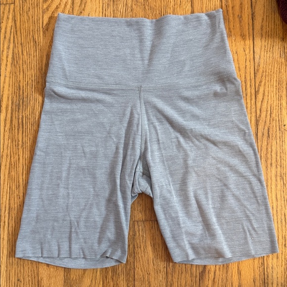 Nike Yoga Dri-FIT Gray Biker Shorts - Picture 1 of 3